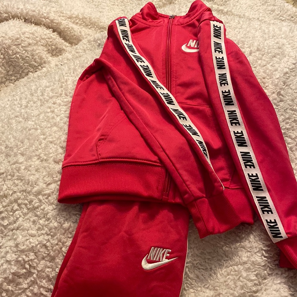 Nike sweat suit